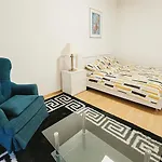 Beenie 19 ベッド・アンド・ブレックファスト リンツ